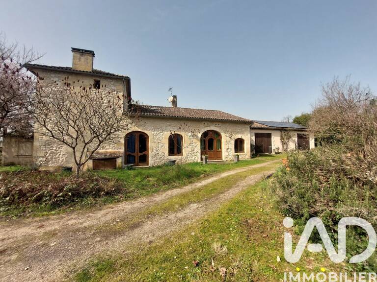 Vente Maison/villa 9 pièces — photo 1