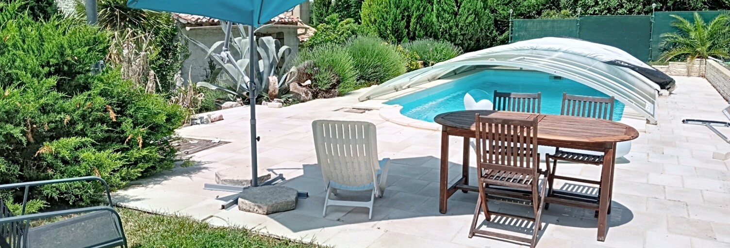 Maison 6 Pièces 205 m² à vendre à Saint-Dizant-du-Gua (17240)