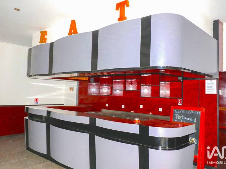 Vente Boutique/Local commercial 400 m&sup2; — photo 1