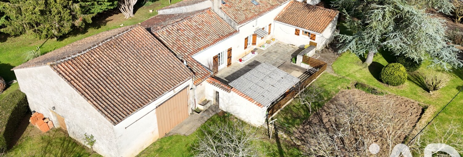 Maison 8 Pièces 165 m² à vendre à Vouzan (16410)