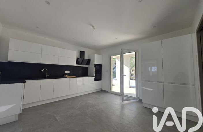 Vente Maison traditionnelle 6 pièces — photo 2