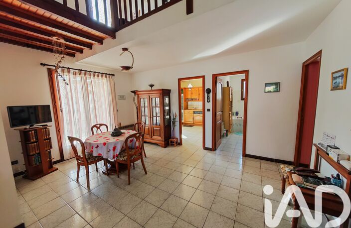 Vente Maison/villa 4 pièces — photo 3