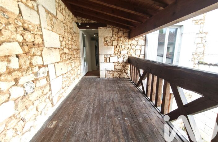 Vente Immeuble 4 pièces — photo 2