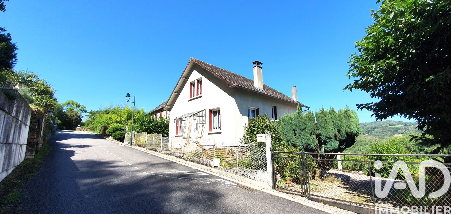 St-Hilaire-Peyroux - 102m² - 5p. - 3ch.