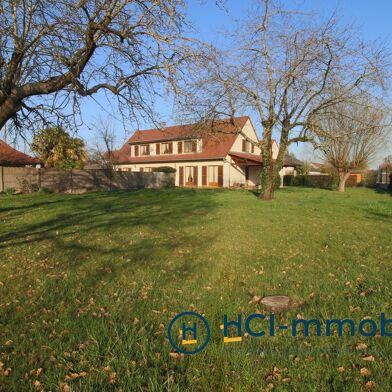 Maison 9 pièces 319000 €