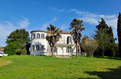GRANDE MAISON STYLE  ANDALOUSE A RENOVER AVEC SON PARC — photo du bien