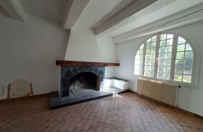 GRANDE MAISON STYLE  ANDALOUSE A RENOVER AVEC SON PARC — photo 4