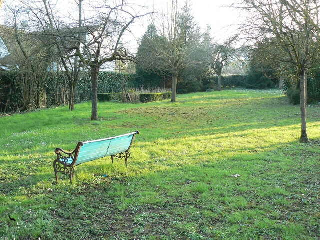 Terrain constructible viabilisé 1800 m²  Villiers-sur-Morin — photo du bien