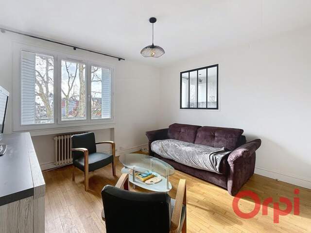 Appartement À Vendre - Vichy centre ville - Ascenseur - — photo du bien