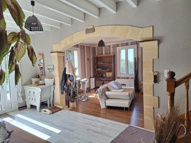 Bel ensemble immobilier avec 1 gite ou maison d'amis, piscine, au calme et sans vis à vis — photo du bien