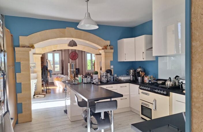 Bel ensemble immobilier avec 1 gite ou maison d'amis, piscine, au calme et sans vis à vis — photo 3