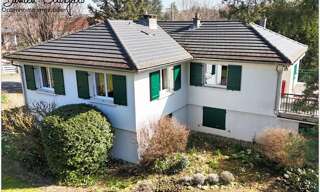 Maison 7 Pièces 171 m² à vendre à Saint-Genis-Pouilly (01630)