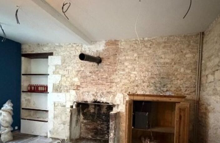 Agris. Maison de 300 m² à finir de rénover — photo 4