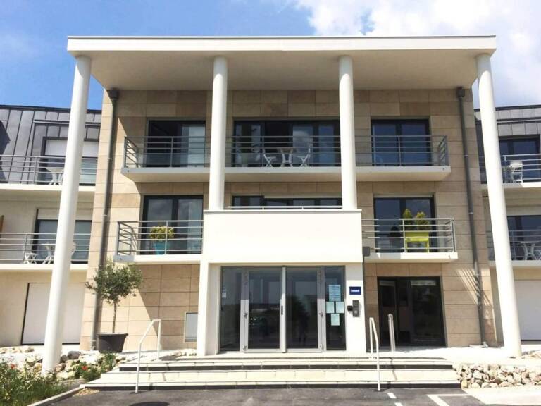 Appartement à vendre 1 pièces LA VILLE AUX DAMES (37) — photo 1