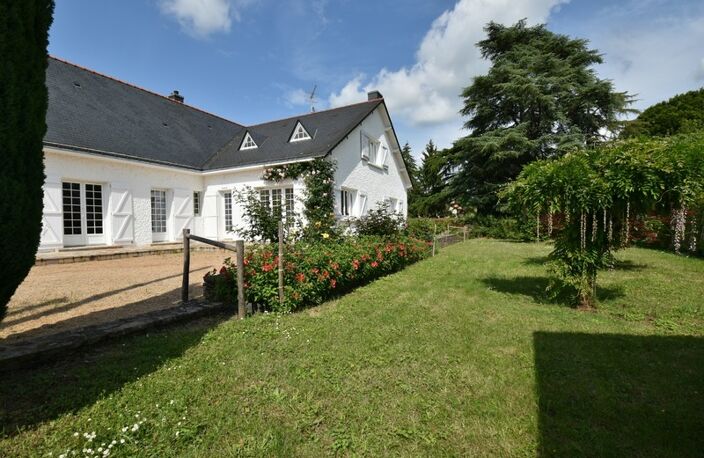 MAISON 5 CHAMBRES + BUREAU + SALLE DE JEUX + JARDIN — photo 2