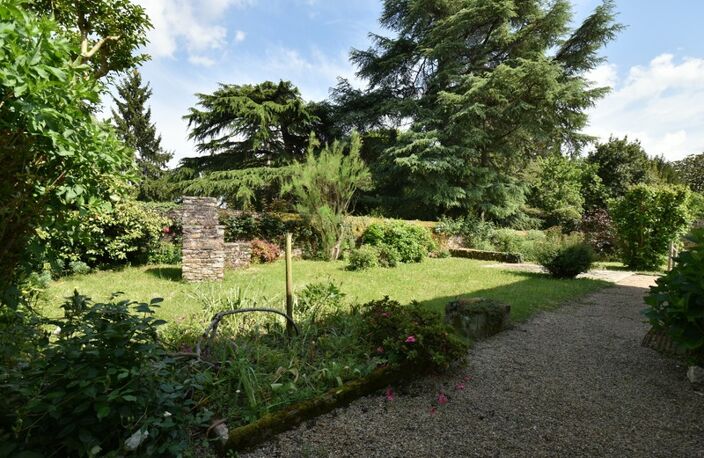 MAISON 5 CHAMBRES + BUREAU + SALLE DE JEUX + JARDIN — photo 3