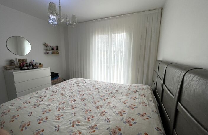 Maison 88 m² vendue avec locataire en place – 3 chambres, garage et jardin — photo 3