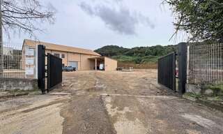 Local industriel  230 m² à louer à Ajaccio (20000)