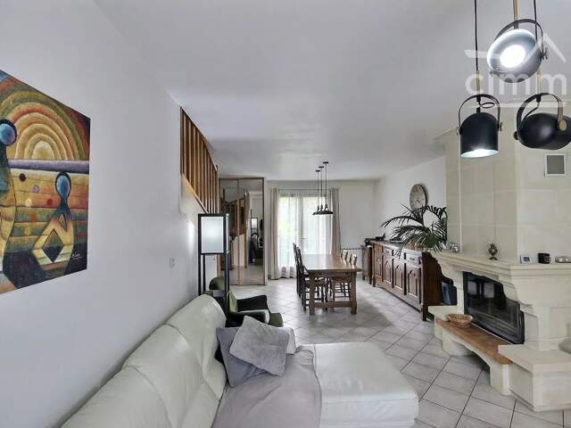 A VENDRE MAISON 5 PIECES A GOURNAY SUR MARNE — photo du bien