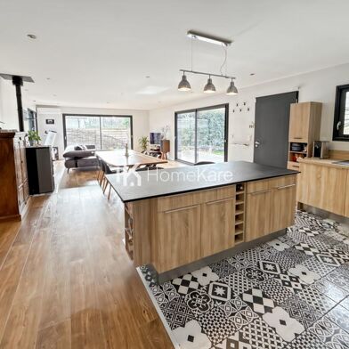 Maison 6 pièces 445000 €