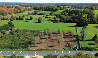 Terrain  2500 m² à vendre à Saint-Aulaye-Puymangou (24410)