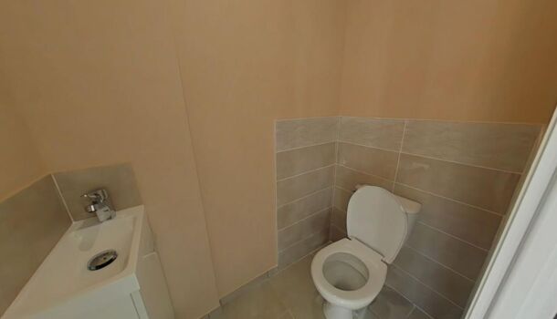 Villa / Maison 4 pièces  à louer Chatuzange-le-Goubet 26300