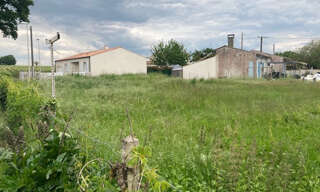 Terrain  696 m² à vendre à Chaniers (17610)