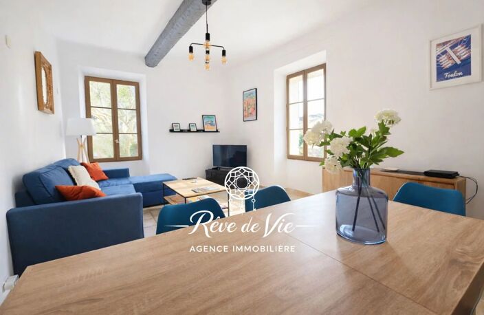 LUMINEUX 2 PIÈCES DE 42 M² AU CŒUR DU VILLAGE DE BORMES-LES-MIMO — photo 4