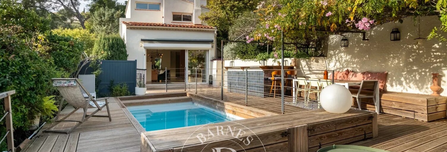 Maison 7 Pièces 203 m² à vendre à Cassis (13260)