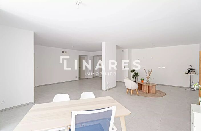 TERRASSE DU HUITIEME - Appartement T4 de 132m2 avec terrasse de — photo 3