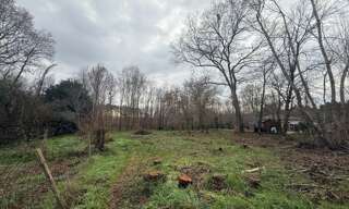 Terrain  1400 m² à vendre à Saint-Selve (33650)