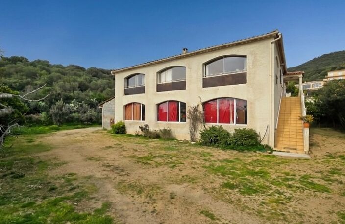 COGGIA - Maison avec vue mer, 197 m² habitables et fort potentiel à 5 min du Liamone — photo 2