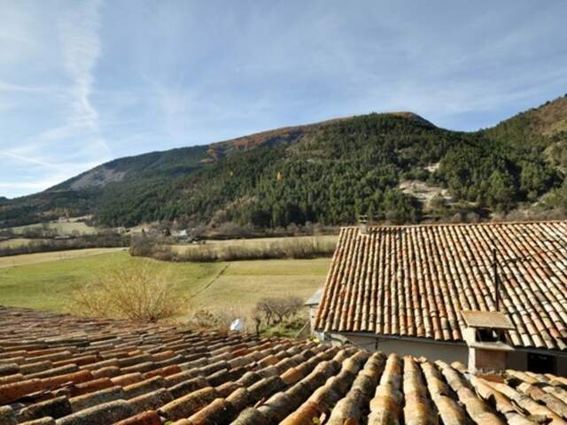 Dpt Alpes de Haute Provence (04), à vendre proche Saint André les Alpes Maison de village rénovée 3 pièces et cave — photo du bien