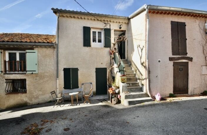 Dpt Alpes de Haute Provence (04), à vendre proche Saint André les Alpes Maison de village rénovée 3 pièces et cave — photo 2