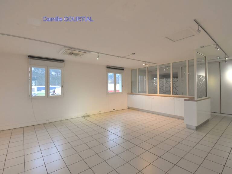 Bureau à vendre GUILHERAND GRANGES (07) — photo 1