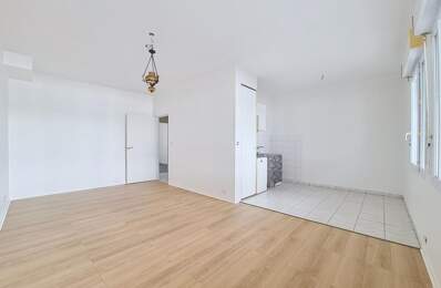 Appartement À Vendre — photo du bien