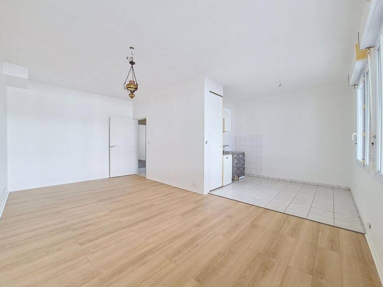 Appartement À Vendre — photo 1