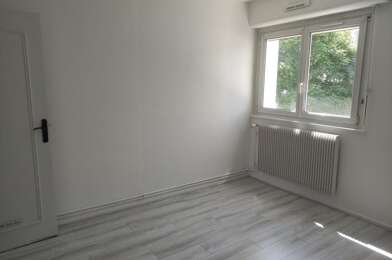Appartement 3 pièces 750 €