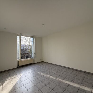 Appartement 2 pièces 1055 €