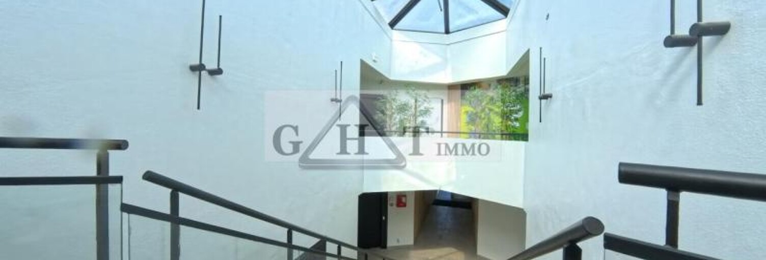 Bureau  185 m² à louer à Créteil (94000)