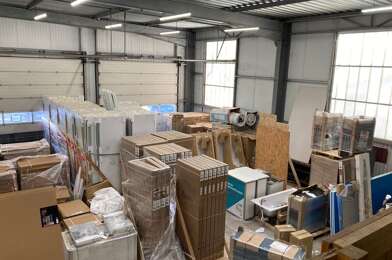 Local industriel  7503 €