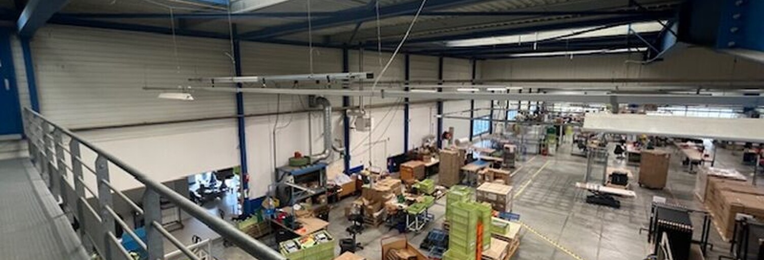 Local industriel  5727 m² à louer à Trégueux (22950)