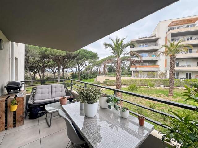 Appartement de 3 pièces avec garage et place de parking à Fréjus — photo du bien