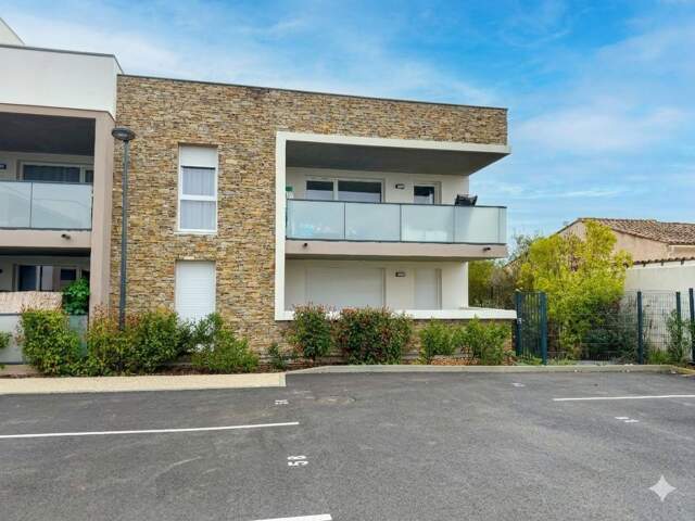 Appartement À Vendre — photo du bien