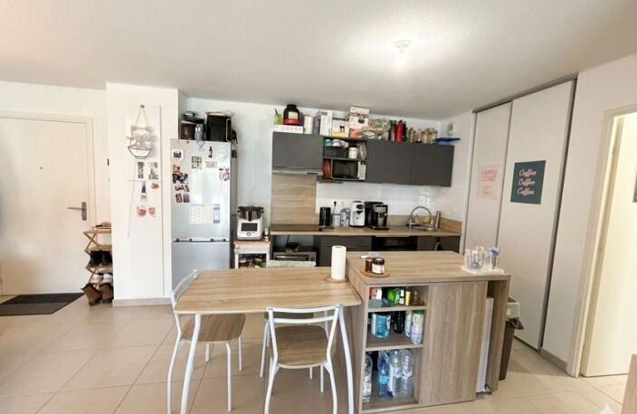 Appartement À Vendre — photo 2