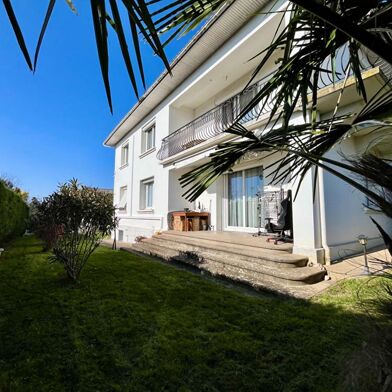 Maison 8 pièces 369900 €