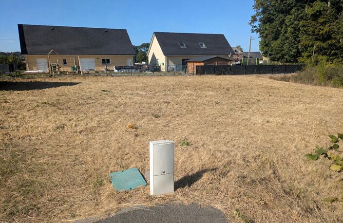 Terrain viabilisé - libre constructeur -  Ste Marguerite sur Fauville — photo 2