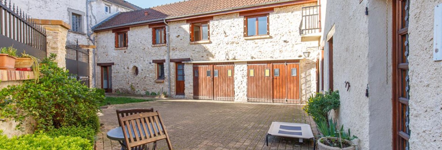 Maison 9 Pièces 177 m² à vendre à Issou (78440)