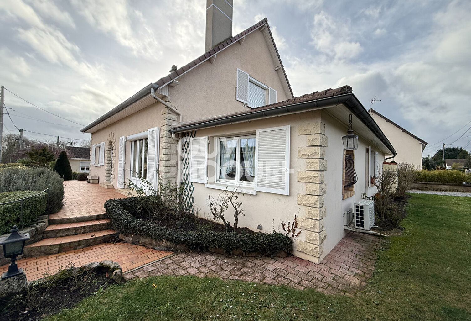 Pavillon 4 chambres CHEVRIERES — photo 1