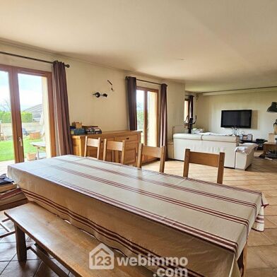 Maison 5 pièces 399000 €